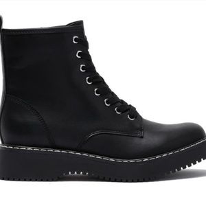 Madden Girl Combat Boot Women’s 8